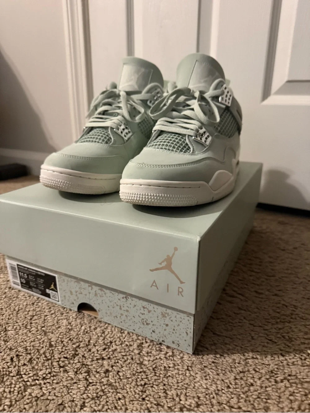 Air Jordan 4 “Seafoam Sail/Abundance